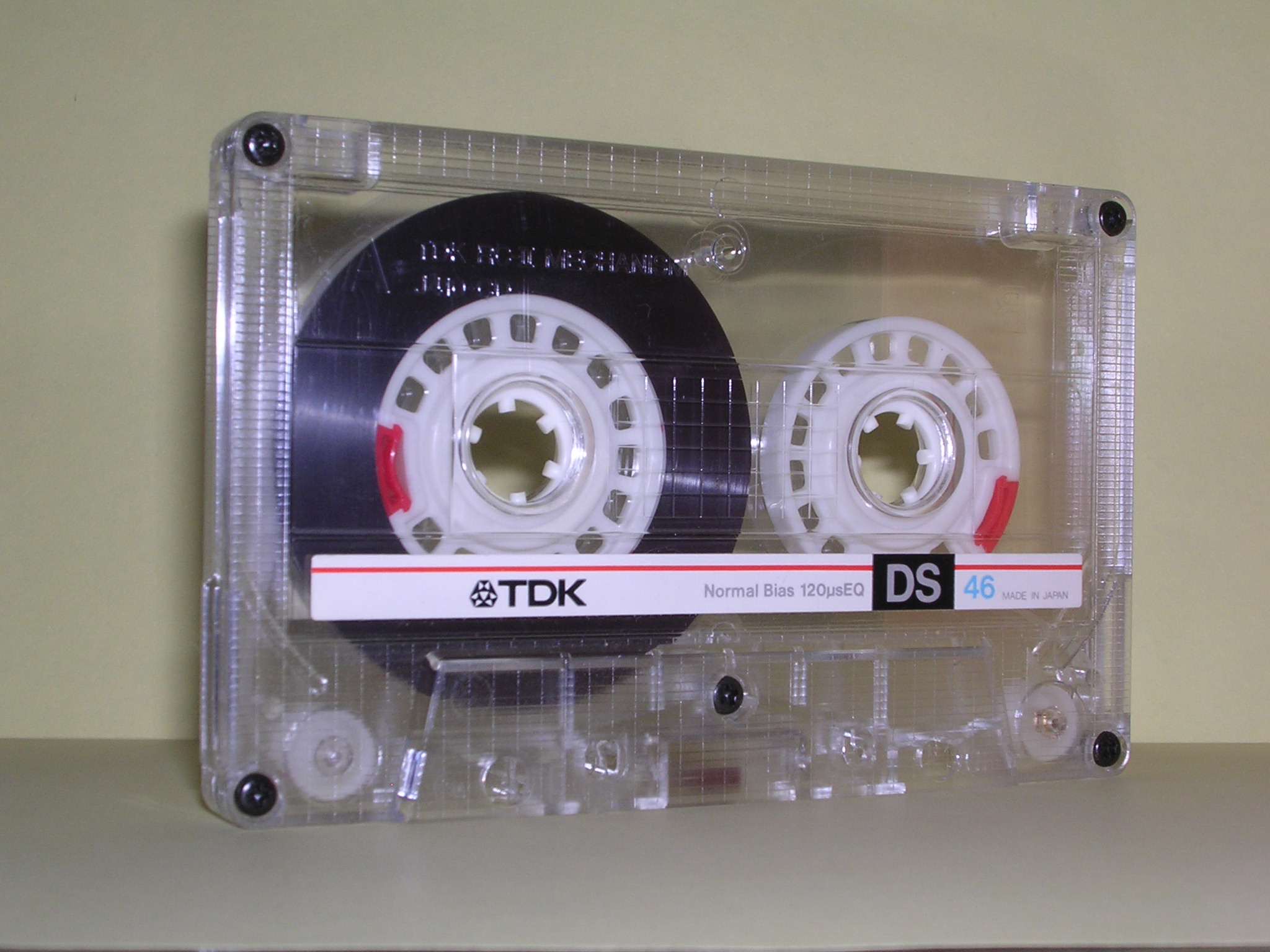 DS / TDK: サトウさんちのカセットテープ